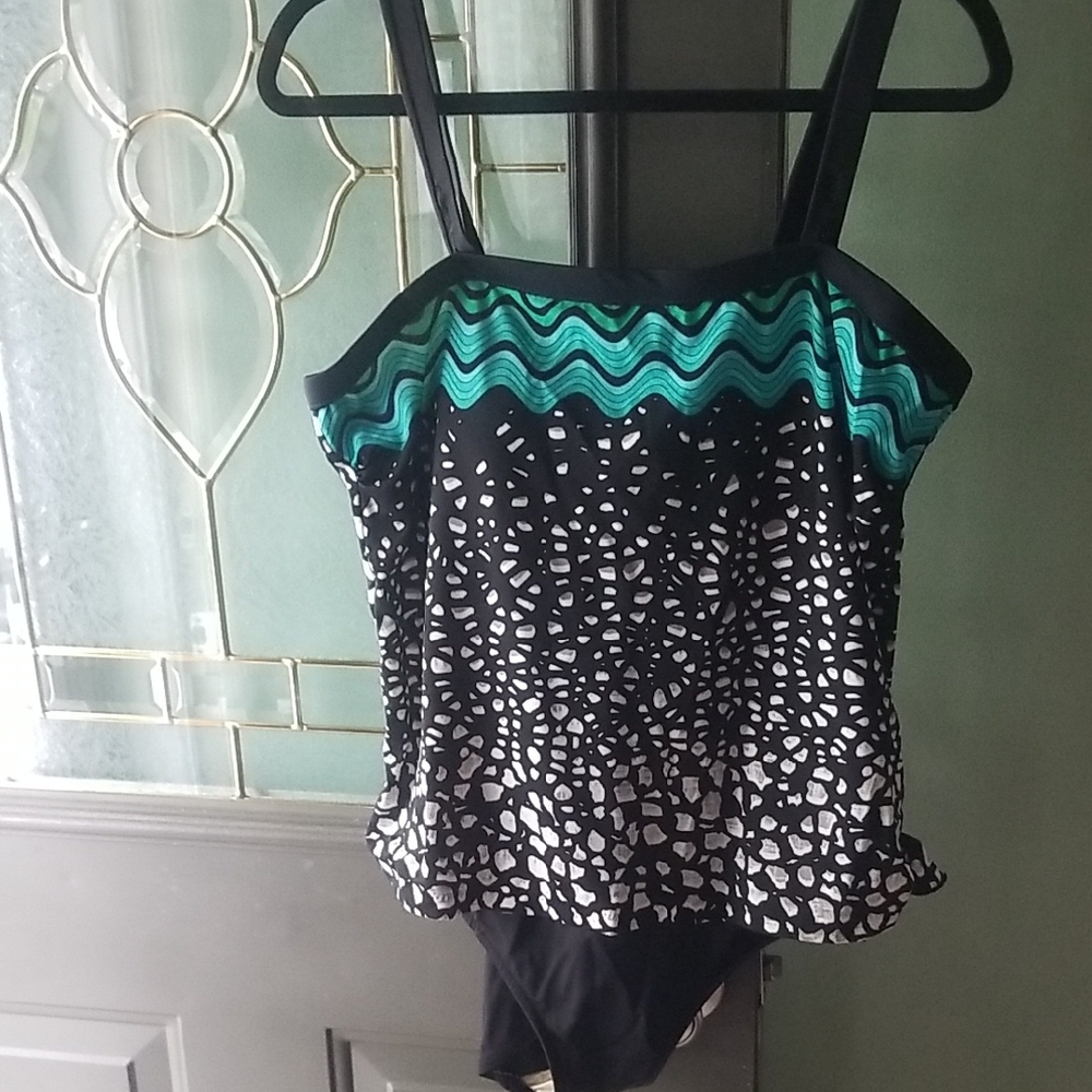 Maxine of Hollywood Black and White Swimwear
